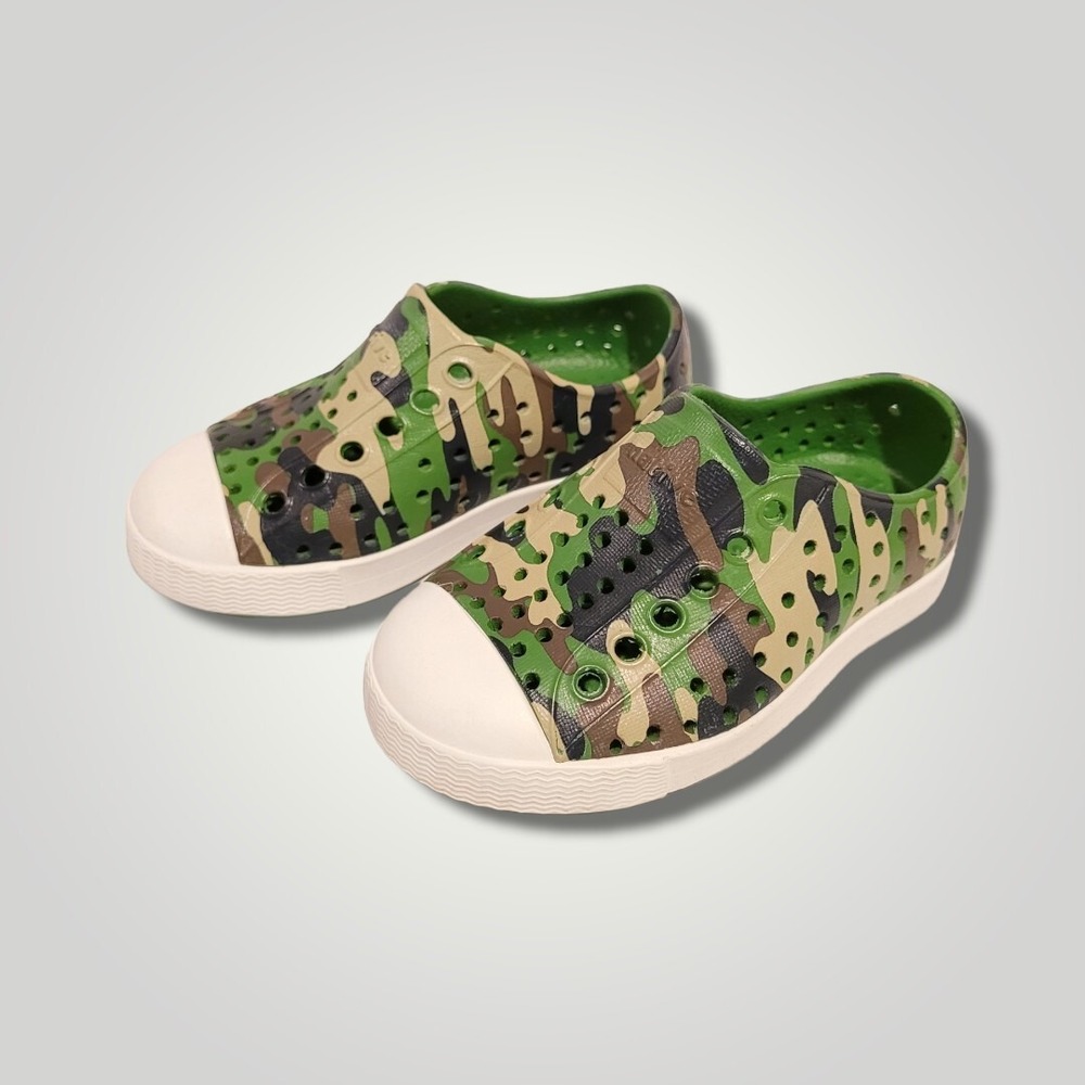 Native Jefferson Slip on Water Friendly Green Camouflage Sneakers Size C5
